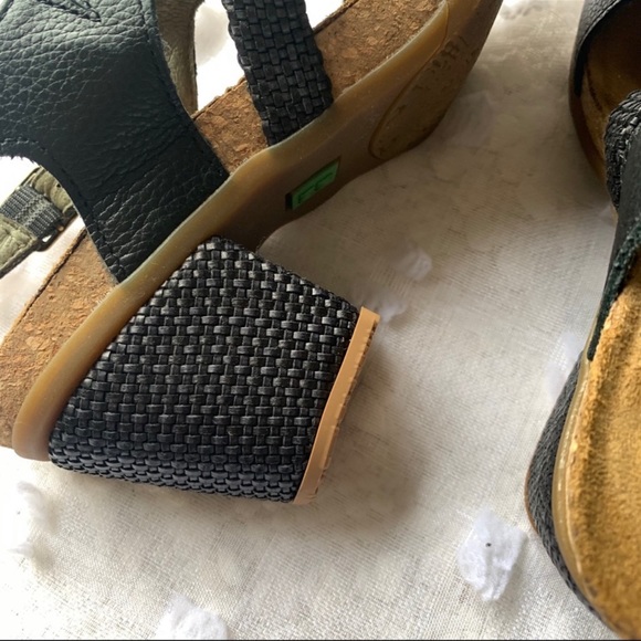 El Naturalista Black Block Heel Sandals NWOT 7 - Picture 7 of 7